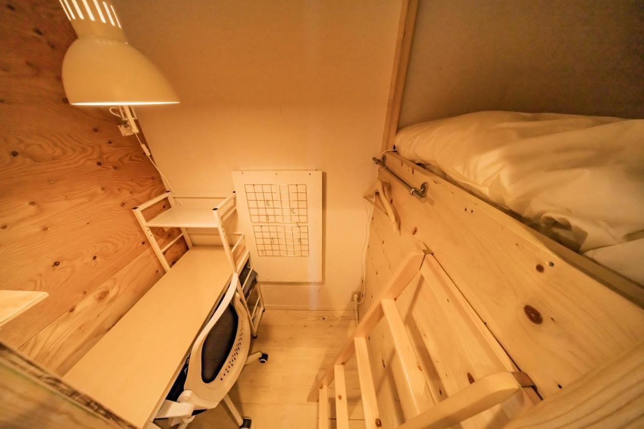 Artbar & Ennova Guest house
